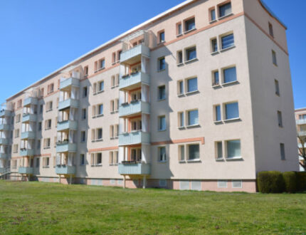 M.-Lomonossow-Str. 1